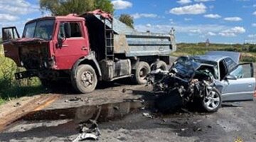 ретро автомобили в кали. авто калининградской обл. авто калининградской обл. калининградская область автомобили. завод автотор в калининграде.