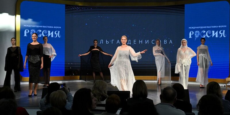 концерт 52 в москве. трибьют группы ac dc. концерт 52 в москве. симфонический оркестр московской консерватории. джизус концерт.