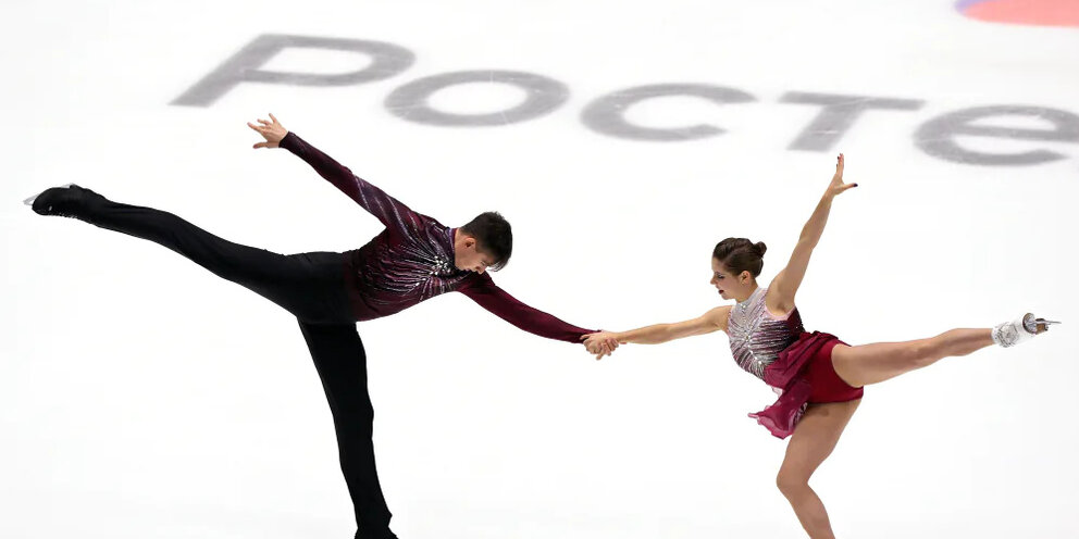 Среди спортивных пар