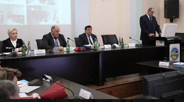 экономические показатели. анализ расходов федерального бюджета. экономические программы 2018. крупные проекты на дальнем востоке. основные социально-экономические показатели беларусь 2021.