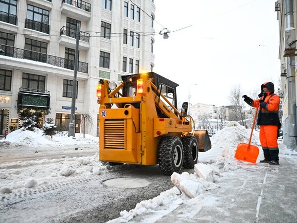 Выпал первый снег текст