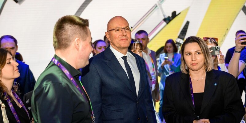 страны участвующие в молодежном фестивале.