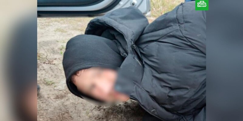 многочлен от двух переменных. вынести число из под корня. получить вынести. вынесение можителей из под загка корня. вынесение числа за знак предела.