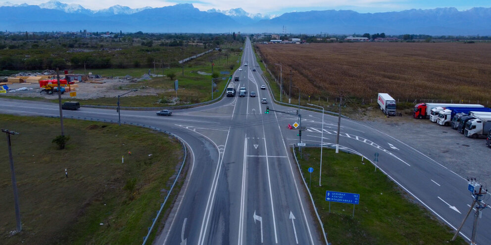 Дороги в этой стране есть