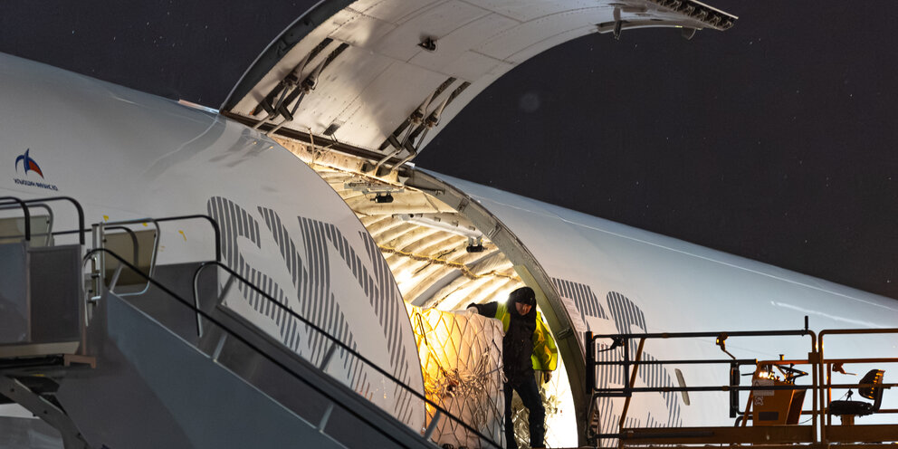 Fuel автомобиль. ручной топливный заправщик. бензин заправка. топливо для машин. взу гбо на газель.