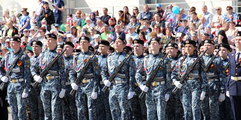 Парад в ижевске фото