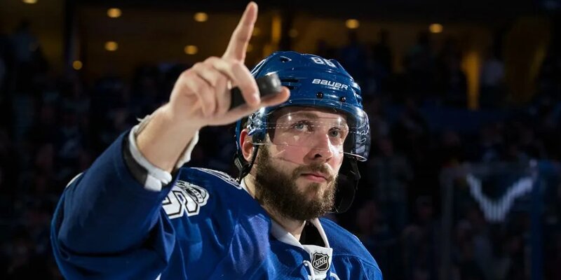 Джэйк самнер. Джэйк маккиннон. Джэйк мак киннон. Актер джейк арнотт. Джэйк маккиннон.