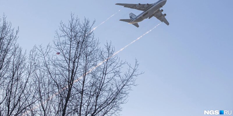 боинг 777 2001. перелёт владивосток-хабаровск a319 aurora. самолет летевший из владивостока. самолет владивосток. боинг 777 владивосток москва.