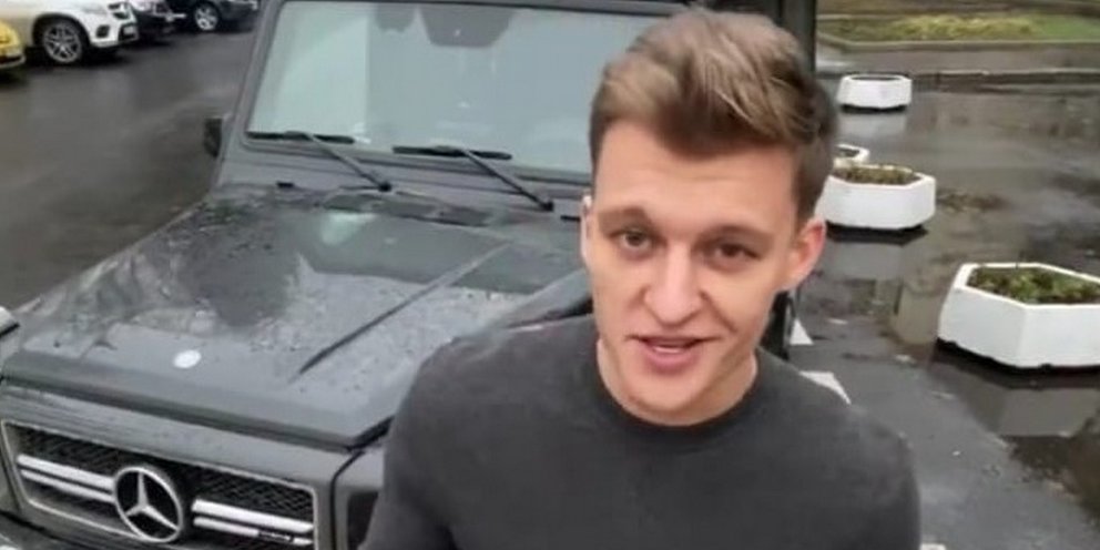 Морозу блоггер. Морозу блоггер. Блоггер сбросил гелик. Морозу блоггер. Крутой дед мороз и снегурочка.