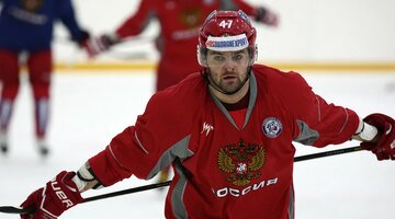 Александр Перов хоккеист