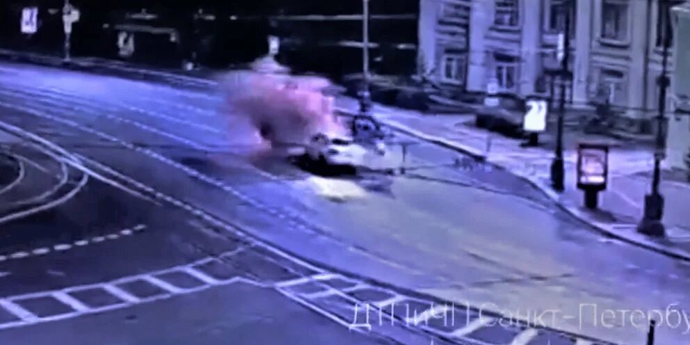 Сосульки падают на людей. В питере сосулька упала на девушку. Орбакайте сейчас 2023. Женщина упала с балкона в питере. Мужчина и женщина упали с балкона в санкт-петербурге.