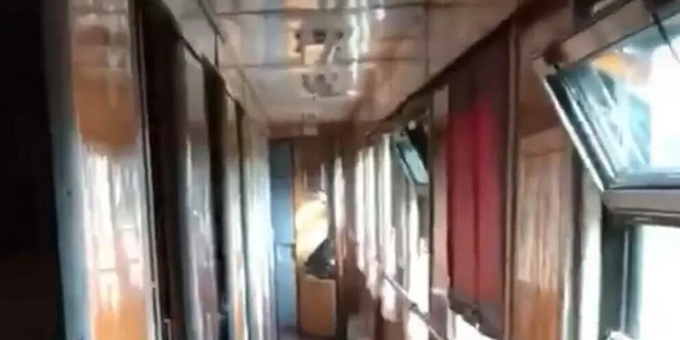 Климово брянская область новости обстрел. Поезд Москва Климово. Обстрел Климово 4 августа. Попали в поезд Брянской области.