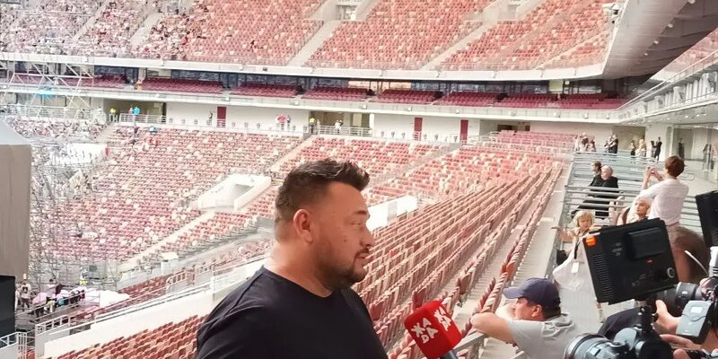 Руки вверх 2023 лужники. Руки вверх лужники. Группа руки вверх 2023. Руки вверх 2023 лужники. Концерт руки вверх 2024 лужники до скольки.