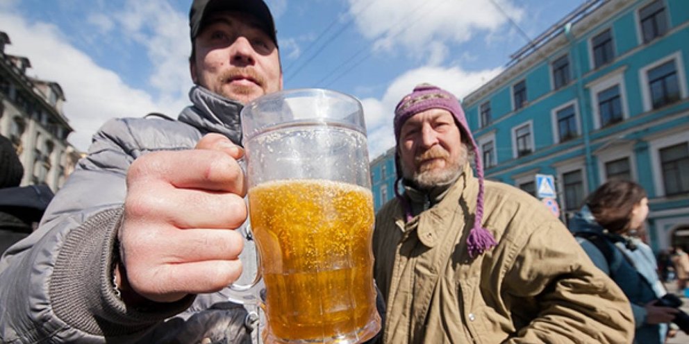 Алкоголики в москве