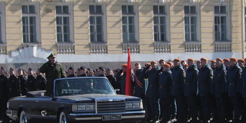 Как проходит репетиция парада. Репетиция парада Победы 2022 в СПБ. Репетиция парада Победы в Петербурге. Репетиция парада Победы на Дворцовой. Оренбург репетиция парада Победы 2024.