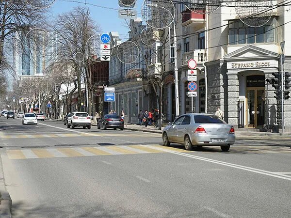 Перекрытая красная краснодар. Краснодар красная. Перекрытая красная краснодар. Краснодар перекрыта улица красная. Дорога перекрыта.