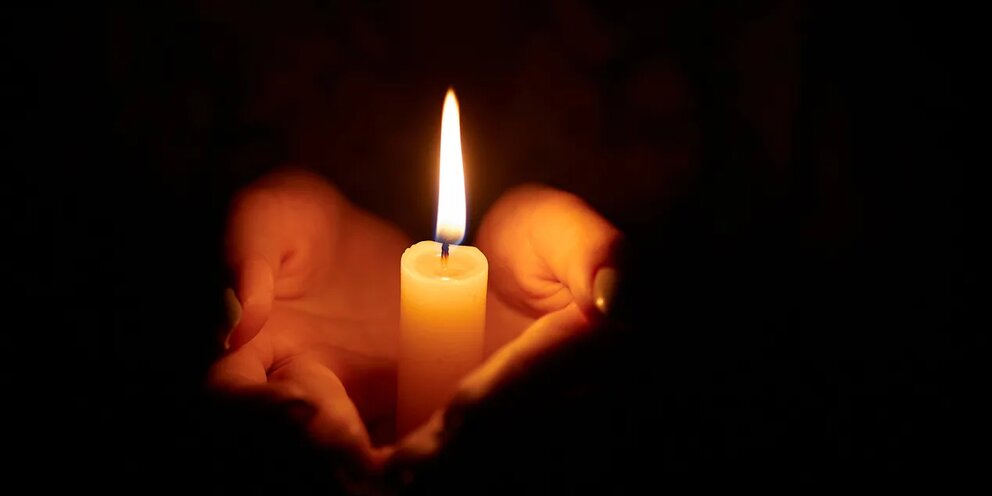 соболезную балахна. соболезнуем и скорбим вместе. соболезнования погибшим воинам. казань скорбим. соболезнуем и скорбим соболезнуем и скорбим.