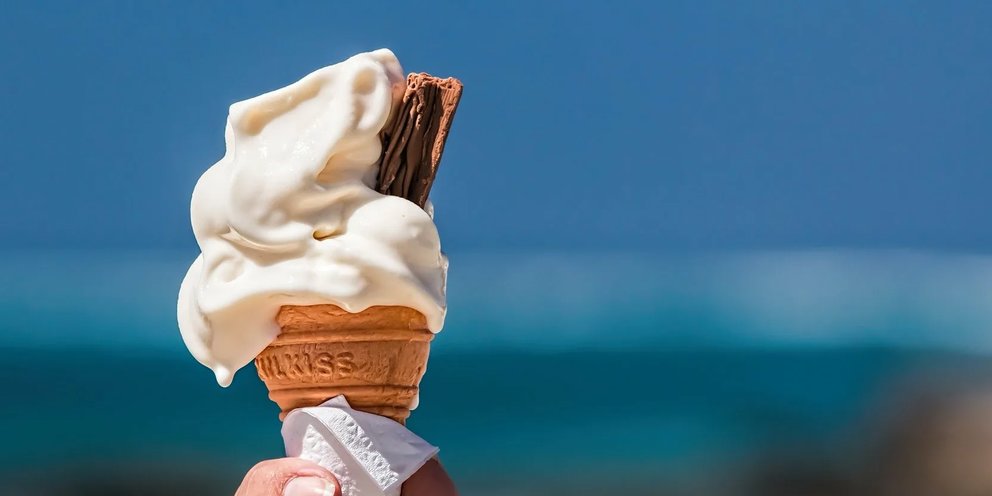 мороженое оказалось скверным. мороженое оказалось скверным. мороженое оказалось скверным. современное мороженое. натуральное мороженое.