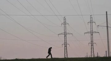 охранная зона воздушной кабельной линии 0. охранная зона линии электропередач 10 кв. охранная зона линии электропередач 10 кв. охранная зона линии электропередач 110 кв. лэп в населенных пунктах.