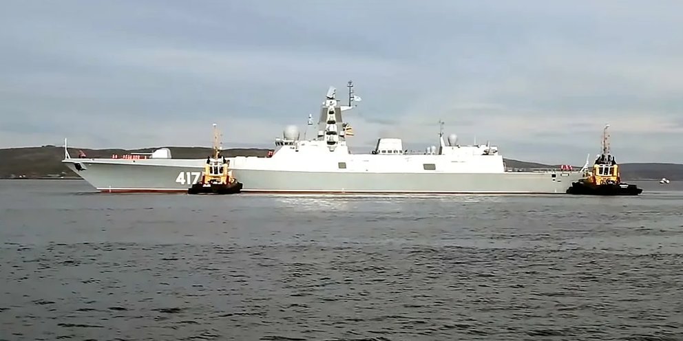 Адмирал горшков фото Фрегат "Адмирал Горшков" провел учение по противовоздушной обороне в Норвежском 