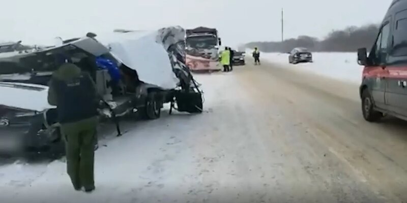 Число жертв ДТП с маршруткой "Самара - Бузулук" выросло до восьми - Новости Mail