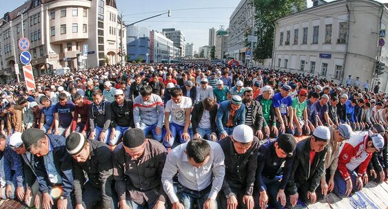 Ураза байрам в москве 2025 год