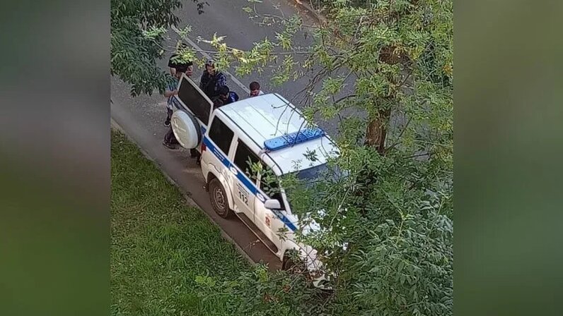 прибыв на место происшествия сотрудники