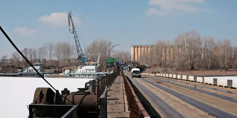 Понтонный мост в бийске