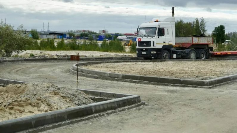 5 часов пути пройдено: Дмитрий Артюхов оценил ремонт дороги Салехард-Надым: Янде