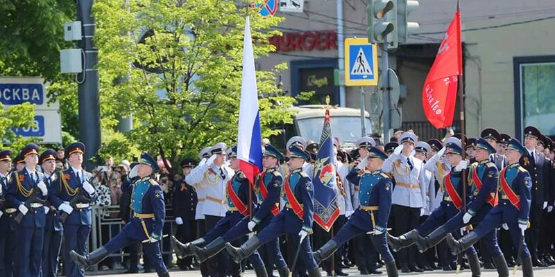 Парад в честь 9 мая