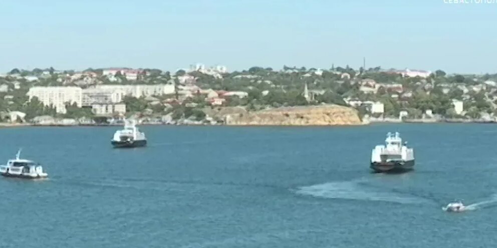 катера севастополь зойд. псковское озеро талабские острова. катер вышел в 11 00. боевой катер x-18 tank boat. катер приморец владивосток.