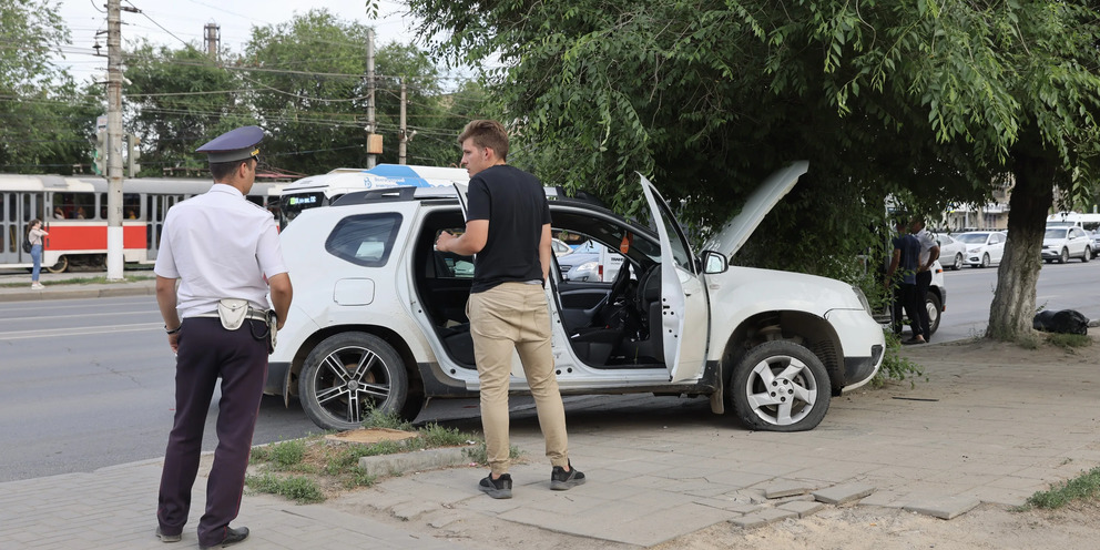 Если в результате дтп выбраться из автомобиля невозможно