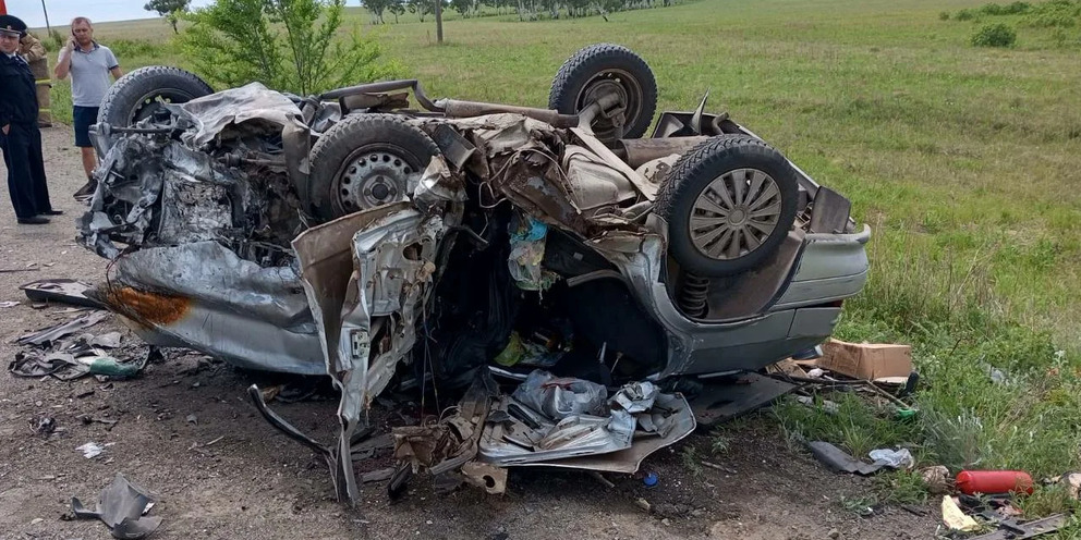 Произошло возгорание автомобиля водитель получил ожоговую травму
