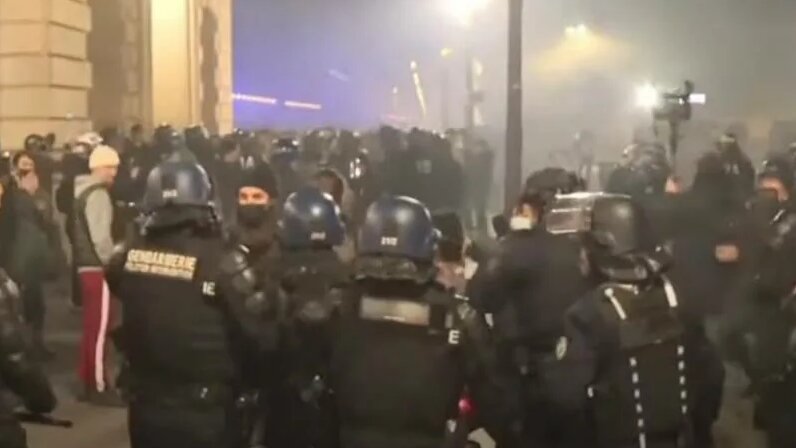 Франция требования