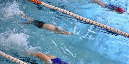 Утонул в бассейне. Утонул в бассейне. Сухое утопление картинки. Мальчик утонул в бассейне. Утонул в бассейне.