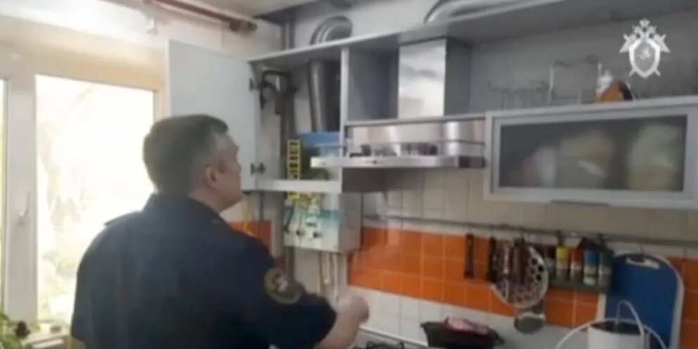 Дети отравились пельменями фото квартиры СК возбудил дело после отравления трех человек угарным газом: Новости