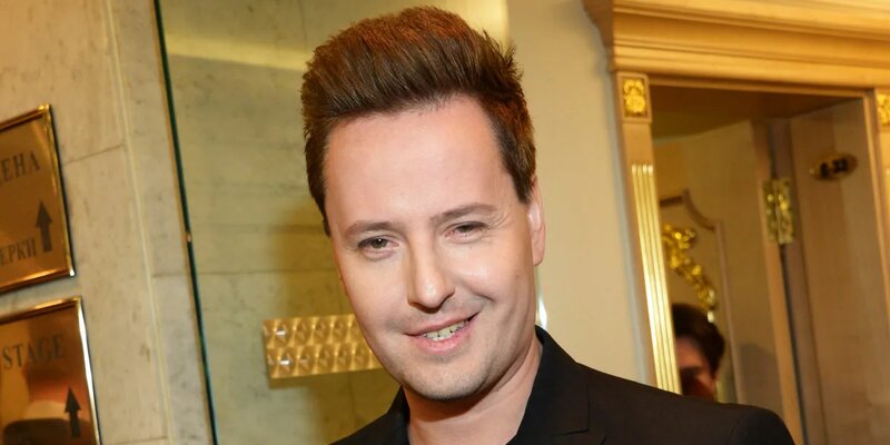 Vitas was in the media spotlight because of his debts. It is reported that he pu