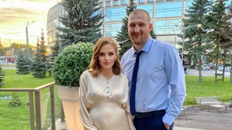 Настя ивлеева биография родители и родственники