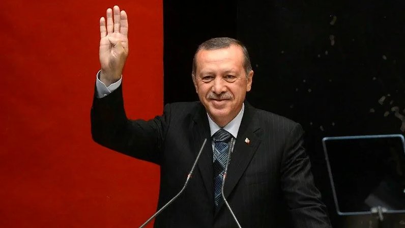 Выражает поддержку проекту