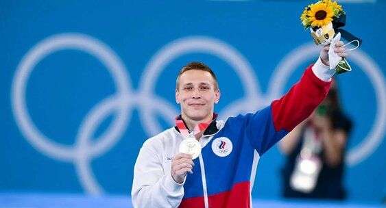 Фигуристы пекин 2022. Ав ои. Юдзуру ханю пекин. Олимпийский пекин 2022. Камила валиева фигурное катание 2022.