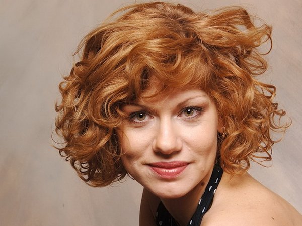 Актриса елена бирюкова биография личная жизнь Звезда сериала "Саша+Маша" Елена Бирюкова рассказала о борьбе с раком: Новости