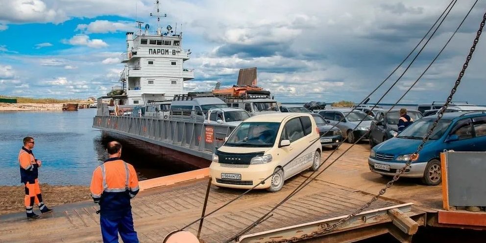 Камера паром якутск. Переправа Бестях Якутск. Паромная переправа Якутск Нижний Бестях. Переправа Якутск-Нижний Бестях. Паромные переправы в Якутии.