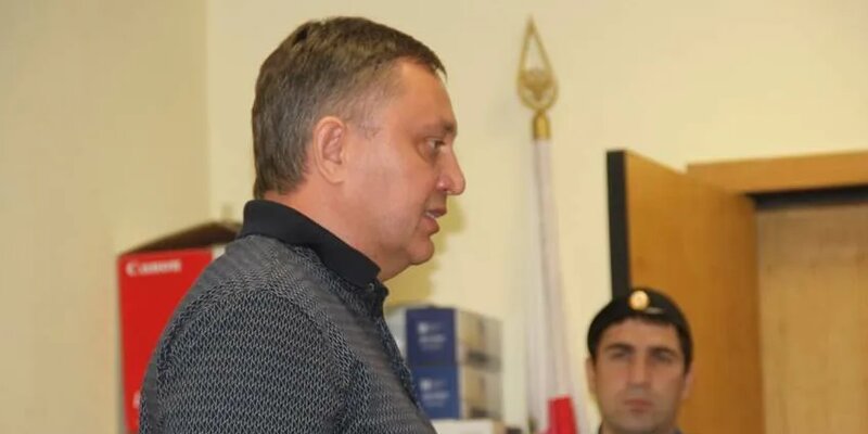 Дело возвращено прокурору