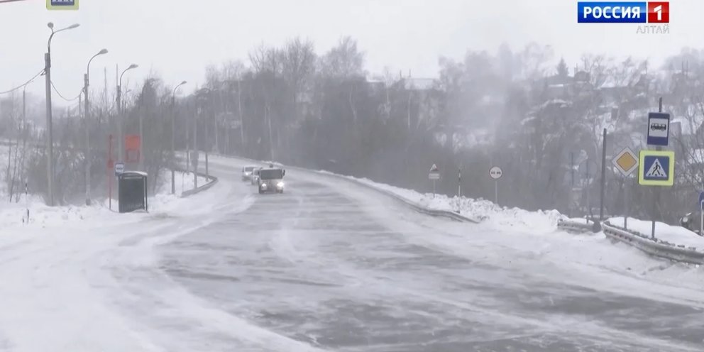 Трасса. Метель на трассе. Трасса дон 4. Трасса м5 оренбург орск. Метель на трассе.