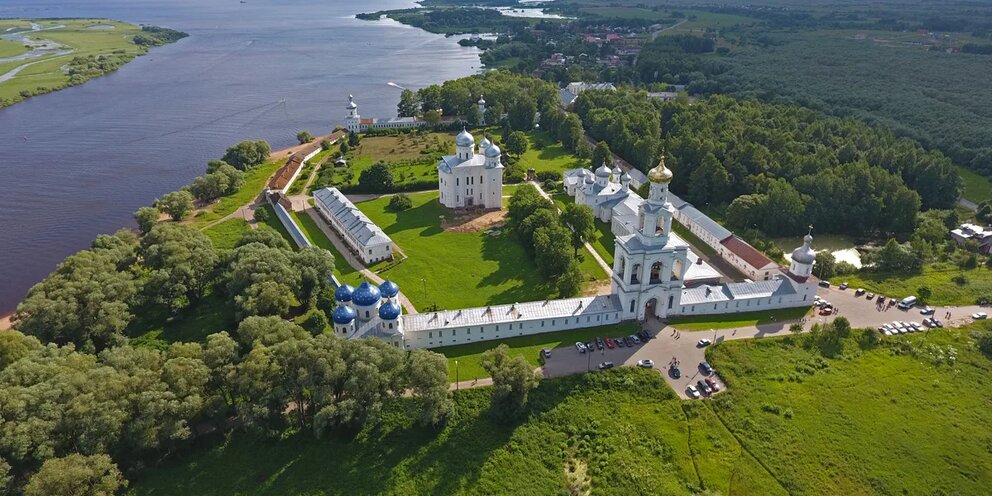 Церковь на берегу Великий Новгород