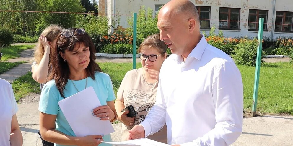 Спортплощадку у школы № 18 благоустроят по проекту "Наш выбор" - Новгородское об