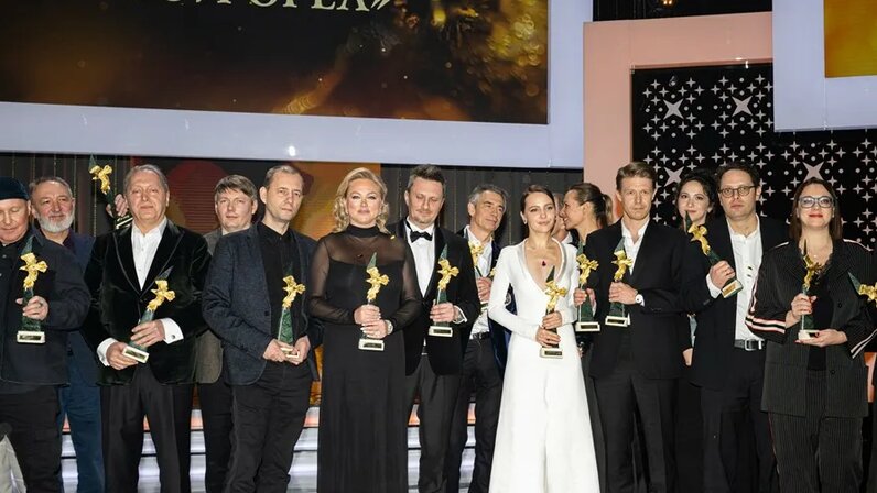 Золотой орёл 2022 номинанты и победители. Золотой орел 2021 иван янковский. Кинопремия золотой орел 2023. Премия золотой орел 2022. Григорий золотой победитель.