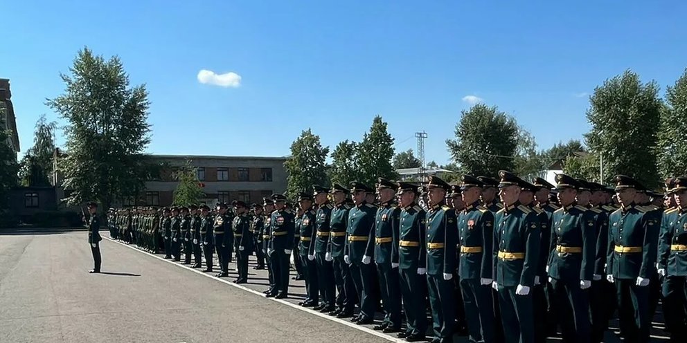 Вечный огонь казанское танковое училище. Пожар казанское танковое училище. Полигон казанского танкового училища. Выпускники казанского танкового герои россии. Пожар казанское танковое училище.