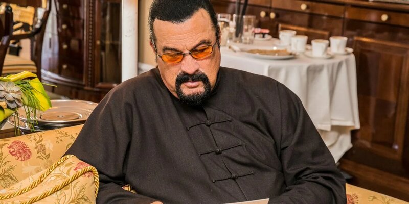 Актёр Стивен Сигал посетил Донбасс и студию Владимира Соловьёва Дзен