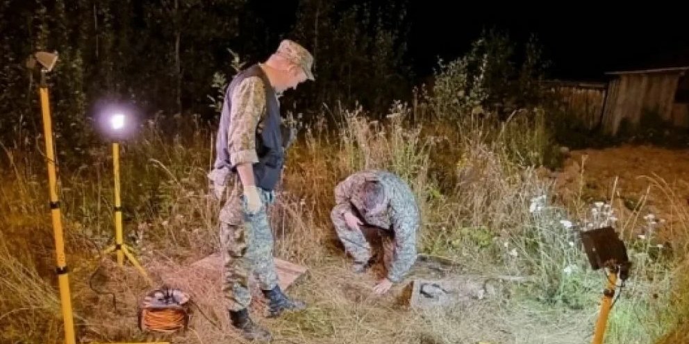 Прыгает с крыши. Причина гибели девочки. Пермский край потерялась девочка. Пермский край девочку нашли в колодце. Девушка которую нашли в канализации.